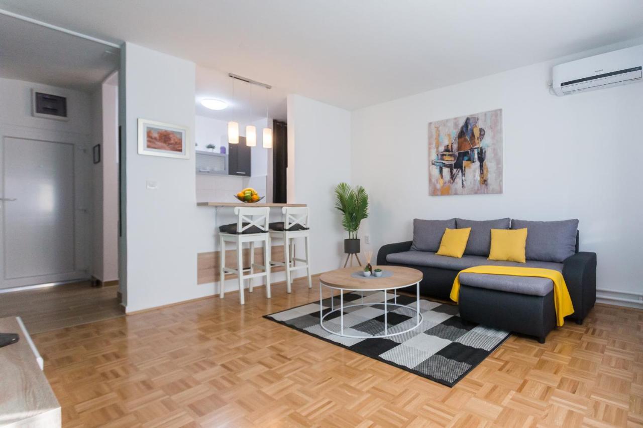Apartman Lariva Osijek Exterior photo